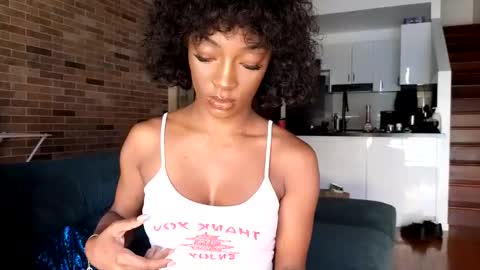 NIVIA WOLFE online show from 3, 5, 2026