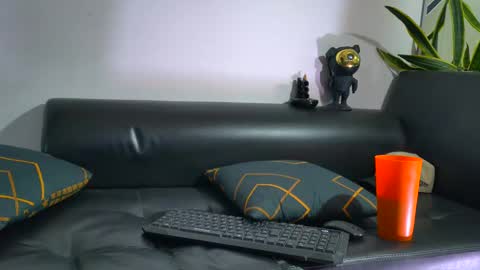 Nicolas Muscle online show from 23, 10, 2025