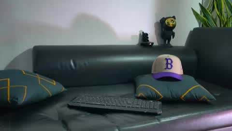 Nicolas Muscle online show from 27, 10, 2025