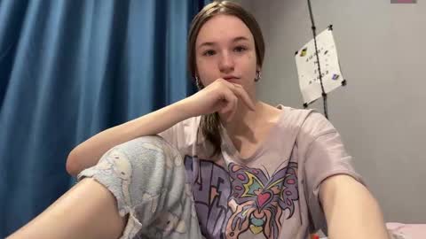 Tears Lora online show from 21, 12, 2025