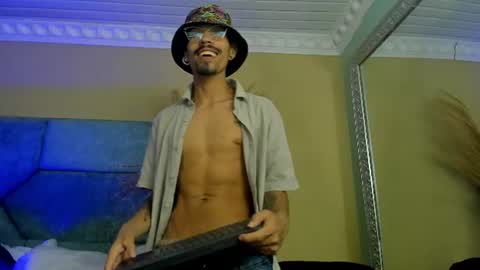 Snapshot of noaahtylor chatting on 20, 6, 2026 Noah online show from 20, 6, 2026