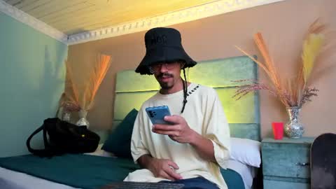 Snapshot of noaahtylor chatting on 22, 6, 2026 Noah online show from 22, 6, 2026