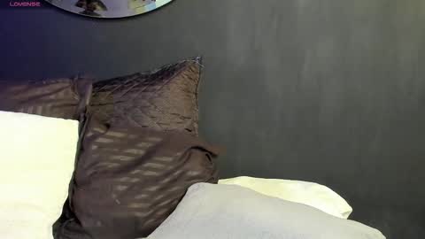 Noah  online show from 10, 11, 2025