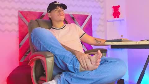 NOAH  online show from 12, 1, 2025