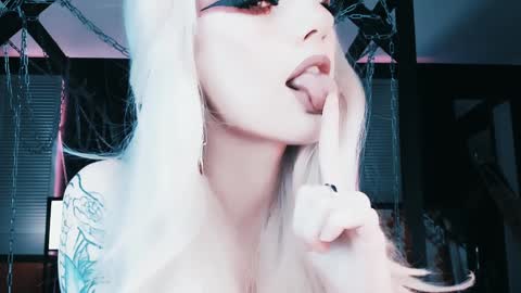 REAL name LiaDM are always open online show from 24, 12, 2024