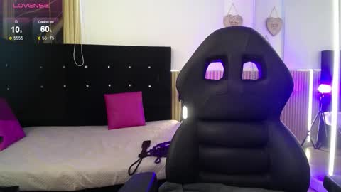 Noah  online show from 4, 10, 2025