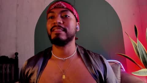 Snapshot of noah_jones__ chatting on 31, 1, 2025 Noah online show from 31, 1, 2025