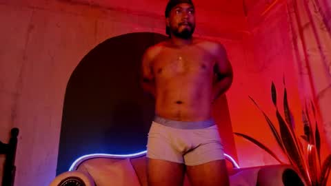 Snapshot of noah_jones__ chatting on 7, 2, 2025 Noah online show from 7, 2, 2025