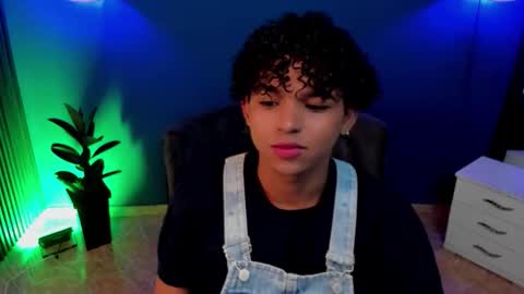 noah_smith04 online show from 20, 10, 2025