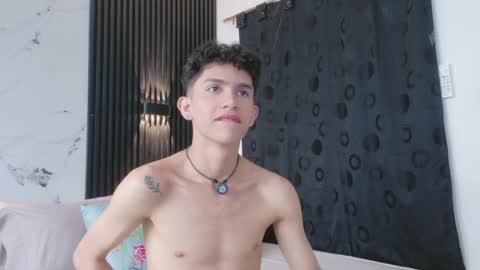 Snapshot of noah_tyler_ chatting on 21, 5, 2026 noah tyler online show from 21, 5, 2026