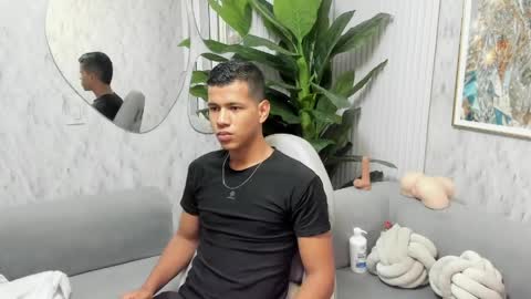 Snapshot of noahdark_ chatting on 8, 4, 2026 NOAH online show from 8, 4, 2026