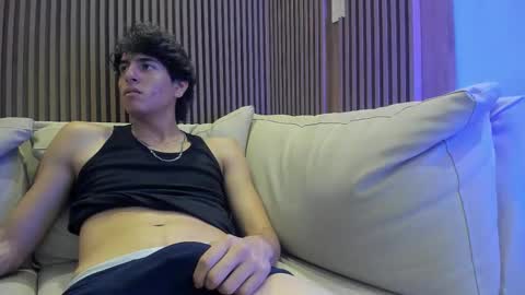 Snapshot of noahx_valko chatting on 17, 12, 2025 noahx_valko online show from 17, 12, 2025