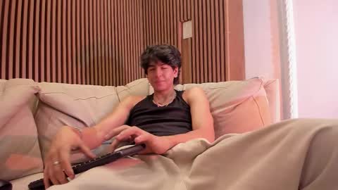 Snapshot of noahx_valko chatting on 18, 12, 2025 noahx_valko online show from 18, 12, 2025