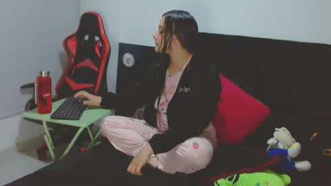 Noamartin online show from 23, 4, 2026