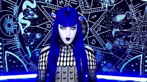 caroline online show from 21, 12, 2025