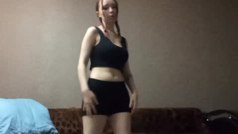 Snapshot of noemileclerc chatting on 7, 4, 2026 Lisa online show from 7, 4, 2026