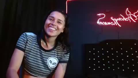Snapshot of noha_thomson chatting on 5, 7, 2026 Noha Thomson online show from 5, 7, 2026
