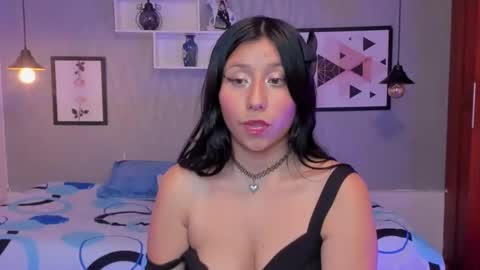 Snapshot of nohemi_louse chatting on 18, 2, 2025 Nohemi online show from 18, 2, 2025