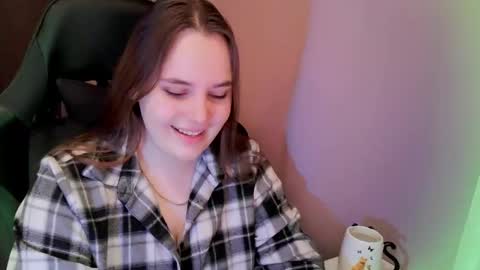 noir_ember_ online show from 22, 12, 2025