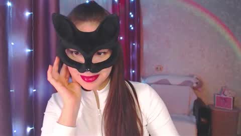 Send message when u here online show from 8, 10, 2025