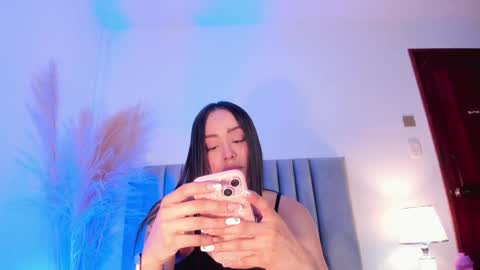 Snapshot of nora_dasilva chatting on 16, 1, 2025 Nora Da Silva online show from 16, 1, 2025