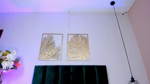 Nora Da Silva online show from 21, 4, 2026