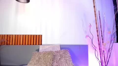 Nora Da Silva online show from 23, 4, 2026