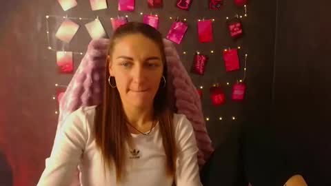 Nora online show from 14, 10, 2025