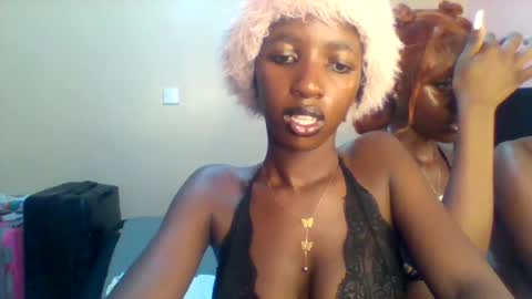 Snapshot of norababy20 chatting on 24, 6, 2026 Norababy20 online show from 24, 6, 2026