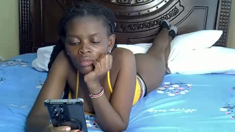 Snapshot of norah_pure chatting on 16, 9, 2025 norah_pure online show from 16, 9, 2025