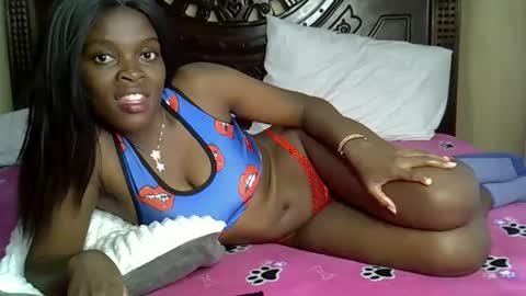 Snapshot of norah_pure chatting on 25, 10, 2025 norah_pure online show from 25, 10, 2025