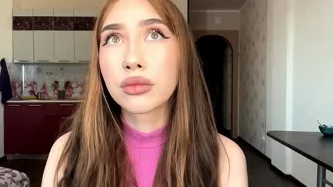 Snapshot of norahchee chatting on 19, 11, 2025 Lina online show from 19, 11, 2025