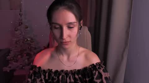 Hazel online show from 4, 1, 2025