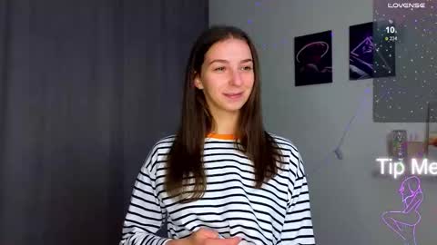 Hello My name is Helene NTMU  Finger up if u like what u see online show from 1, 10, 2025