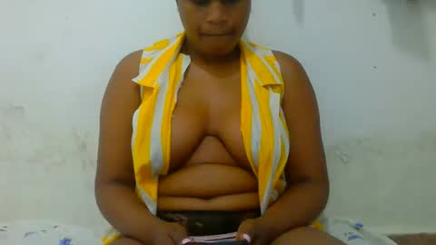 Snapshot of notoy1 chatting on 3, 11, 2025 notoy1 online show from 3, 11, 2025