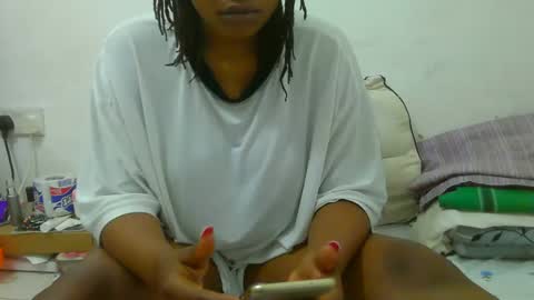 Snapshot of notoy1 chatting on 11, 11, 2025 notoy1 online show from 11, 11, 2025