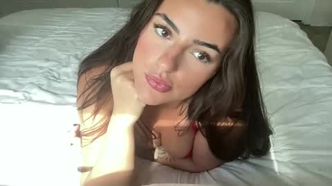 Snapshot of notsosweet21 chatting on 28, 10, 2025 nellyxoxo online show from 28, 10, 2025