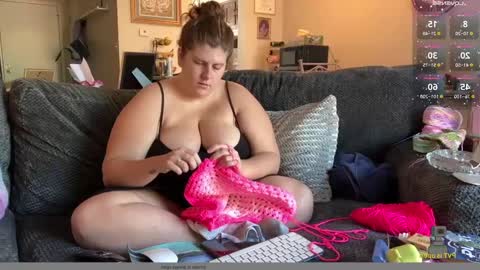 Snapshot of noturbabymoms chatting on 12, 9, 2025 NotUrBabyMoms online show from 12, 9, 2025