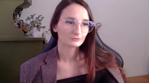 nova_mystic online show from 11, 10, 2025