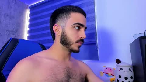 Snapshot of novacry chatting on 7, 10, 2025 Nova online show from 7, 10, 2025