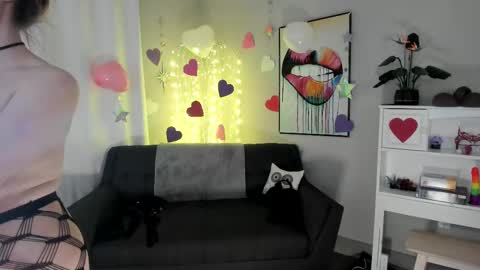 Nova Harper online show from 17, 2, 2025