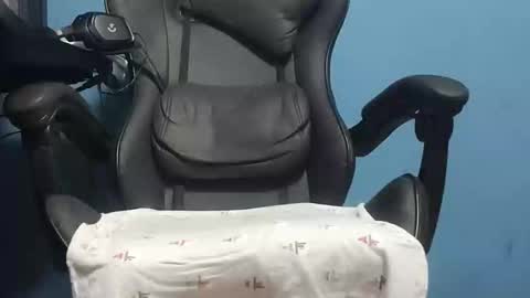 nowandimmediately online show from 17, 12, 2025