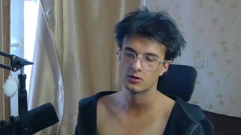 Snapshot of nuar_x chatting on 5, 5, 2026 Nuar X online show from 5, 5, 2026