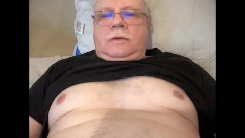 Snapshot of nukiss chatting on 4, 1, 2025 nukiss online show from 4, 1, 2025