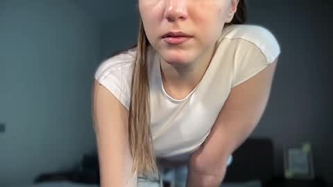 Snapshot of nursedoll chatting on 24, 6, 2026 Ema online show from 24, 6, 2026