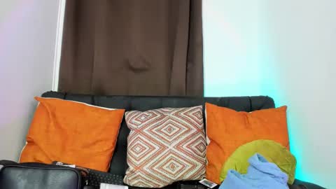 Nia online show from 16, 9, 2025