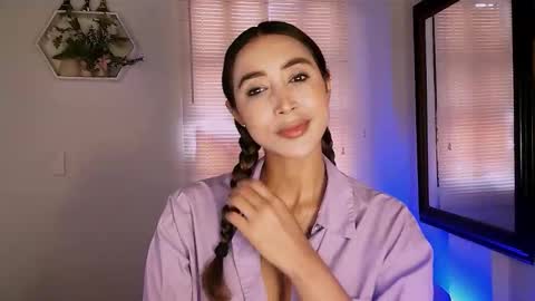 Nycole online show from 29, 3, 2026