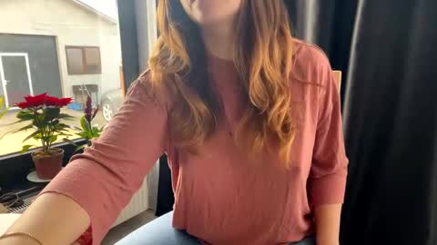 Snapshot of nyconik chatting on 9, 1, 2025 Nicol online show from 9, 1, 2025