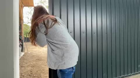 Snapshot of nyconik chatting on 9, 5, 2026 Nicol online show from 9, 5, 2026