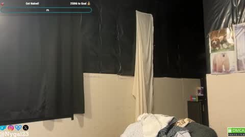 nygal23 online show from 21, 4, 2026